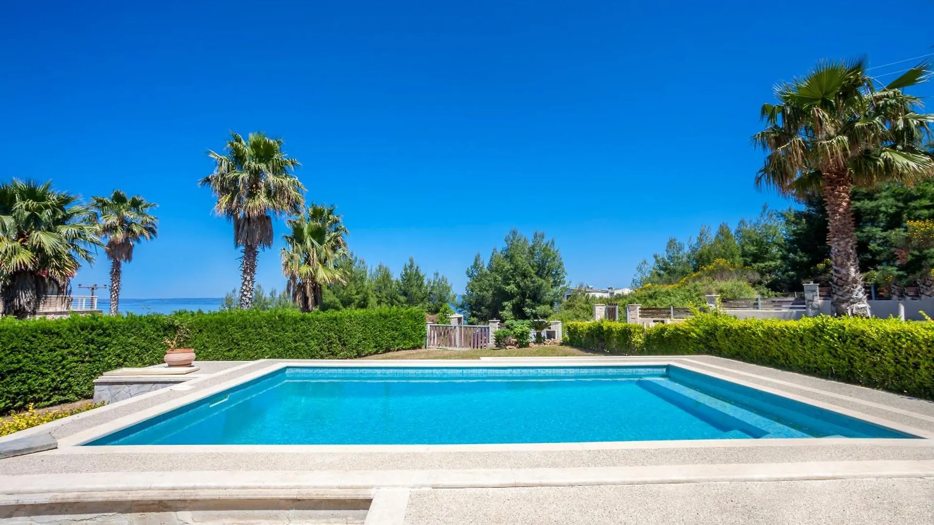 Perfect View Villa Deny With 6 Bedrooms And Heated Pool Hanioti