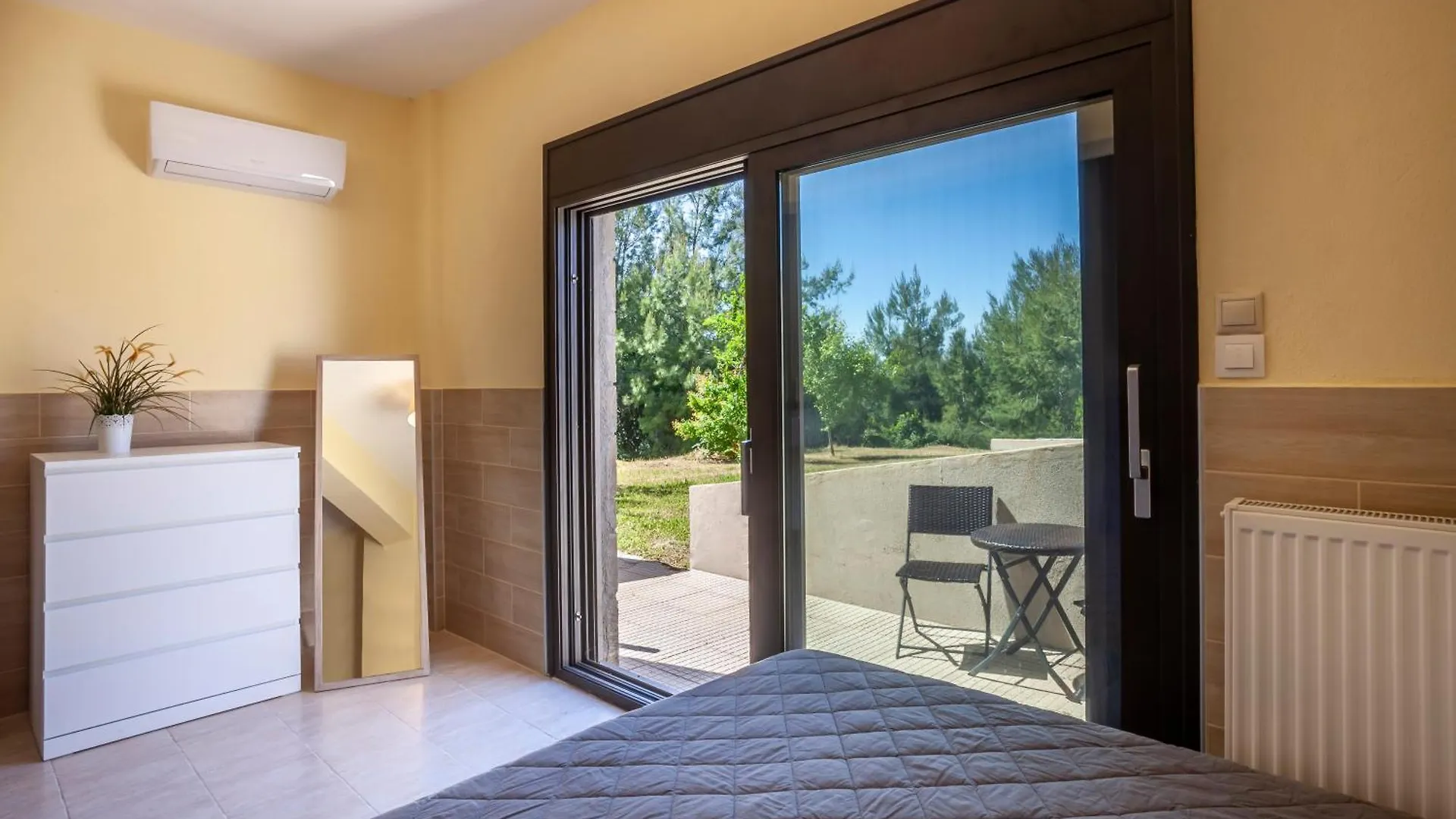 Perfect View Villa Deny With 6 Bedrooms And Heated Pool Hanioti